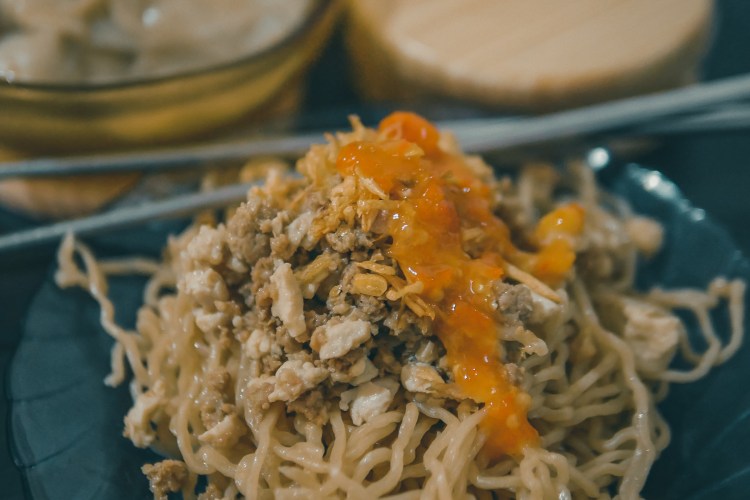 Cara memasak bakmi babi